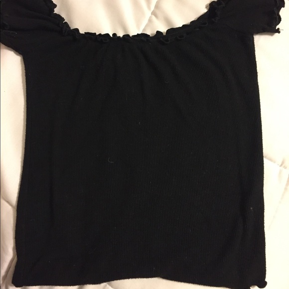 Black off the shoulder top - Picture 2 of 4